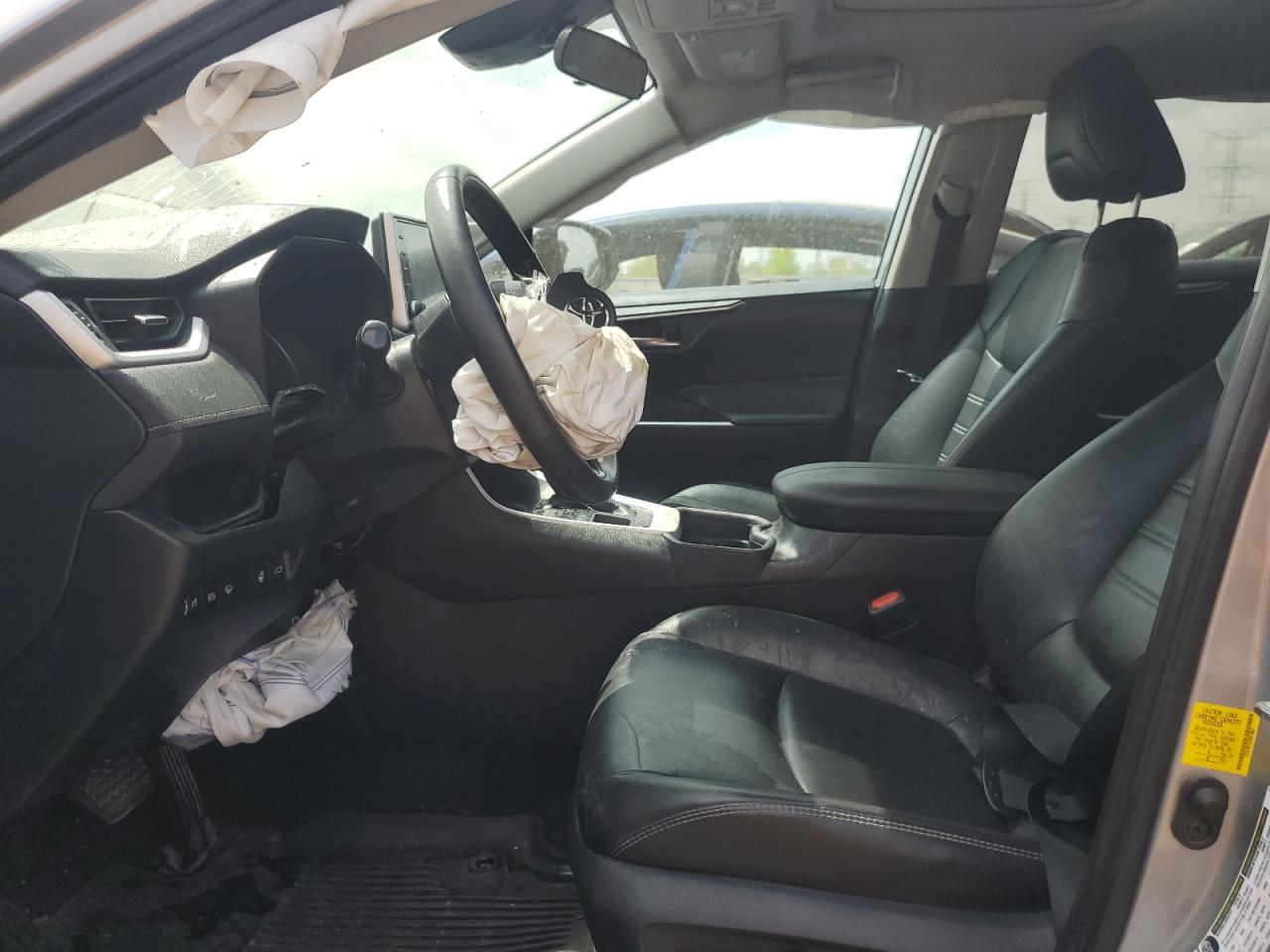 2019 Toyota Rav4 Xle Premium VIN: 2T3A1RFV2KW070882 Lot: 57052905