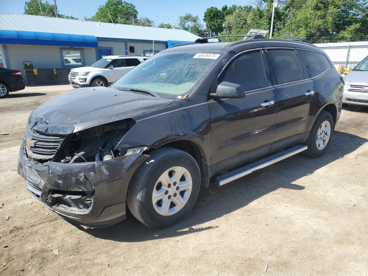 2017 Chevrolet Traverse Ls იყიდება Wichita-ში, KS - Front End