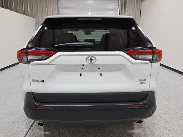  TOYOTA RAV4 2024 Biały
