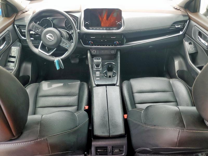  NISSAN ROGUE 2023 Srebrny