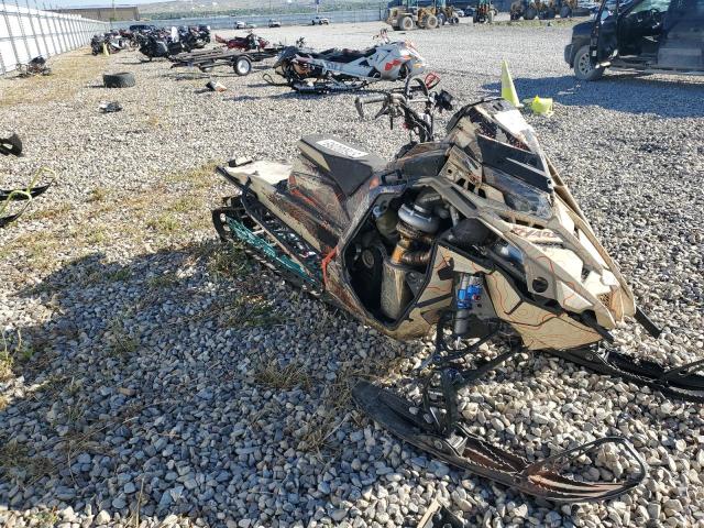 2024 Pola Snowmobile