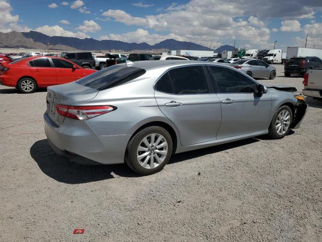  TOYOTA CAMRY 2019 Серебристый