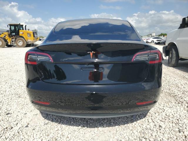  TESLA MODEL 3 2019 Czarny