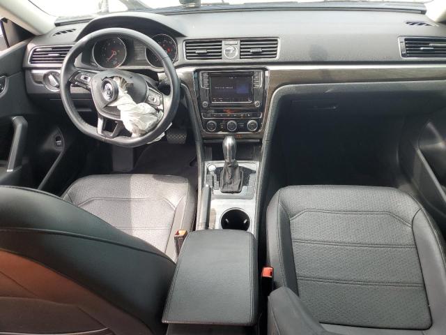  VOLKSWAGEN PASSAT 2017 Белы