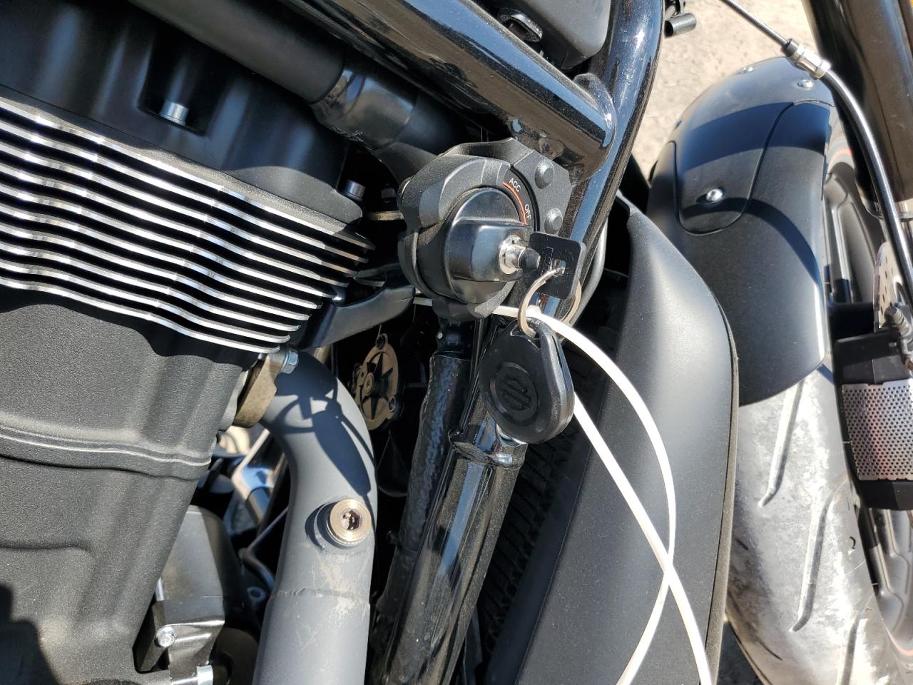 2015 Harley-Davidson Vrscdx Night Rod Special VIN: 1HD1HHH16FC803877 Lot: 56985385