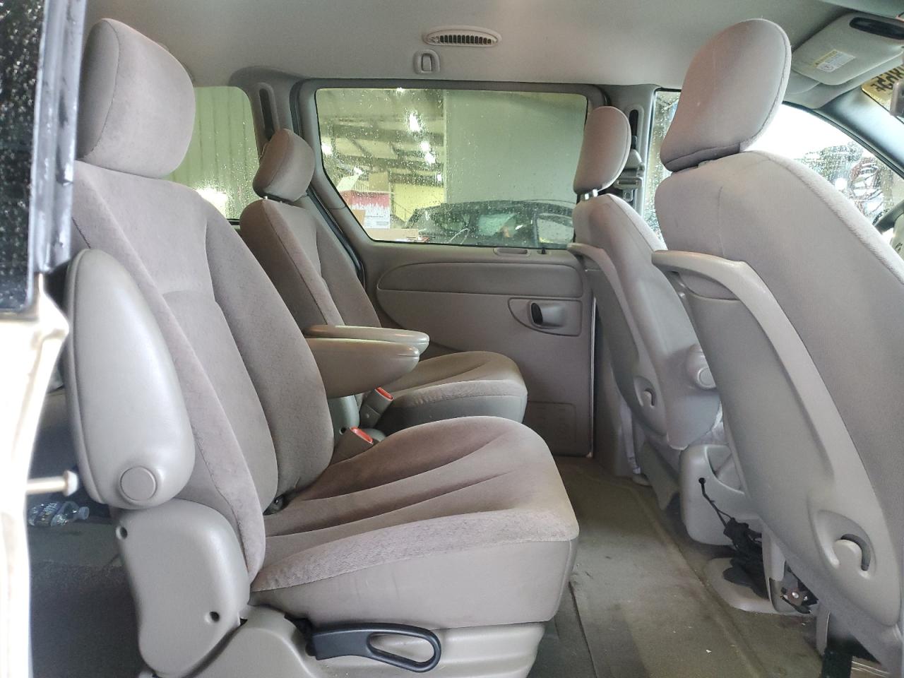 2002 Dodge Grand Caravan Ex VIN: 2B4GP74L72R590162 Lot: 57000865