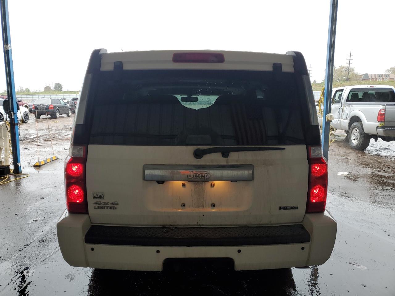 2010 Jeep Commander Limited VIN: 1J4RG5GT0AC137563 Lot: 54178235