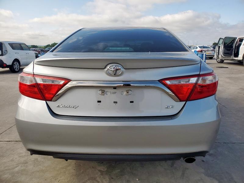  TOYOTA CAMRY 2017 Сріблястий