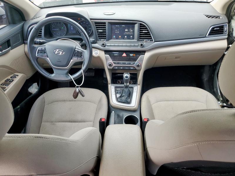 HYUNDAI ELANTRA 2017 Gold