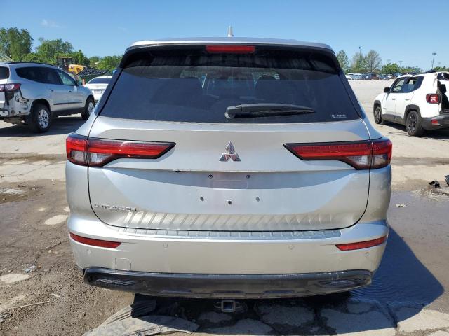  MITSUBISHI OUTLANDER 2022 Srebrny