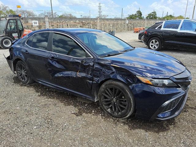  TOYOTA CAMRY 2021 Granatowy