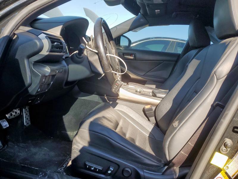 Седаны LEXUS IS 2017 Черный