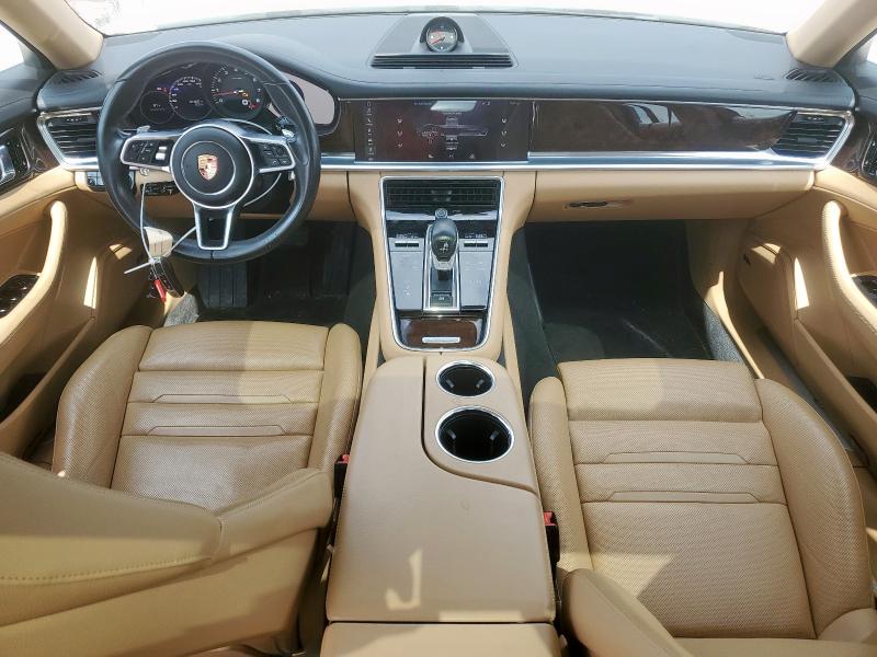  PORSCHE PANAMERA 2017 Biały