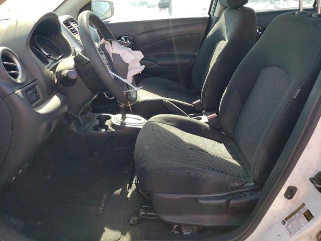  NISSAN VERSA 2018 Білий