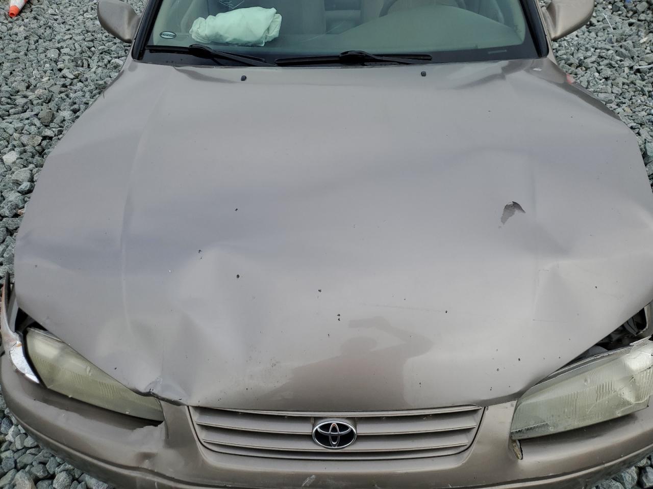 1999 Toyota Camry Ce VIN: 4T1BG22K8XU522288 Lot: 56928325