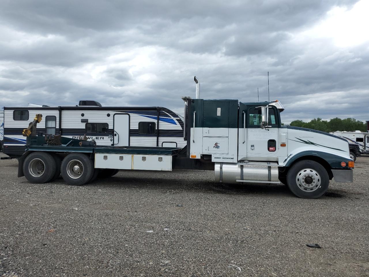 1992 International 9000 9400 VIN: 2HSFHCBRXNC062223 Lot: 57159395