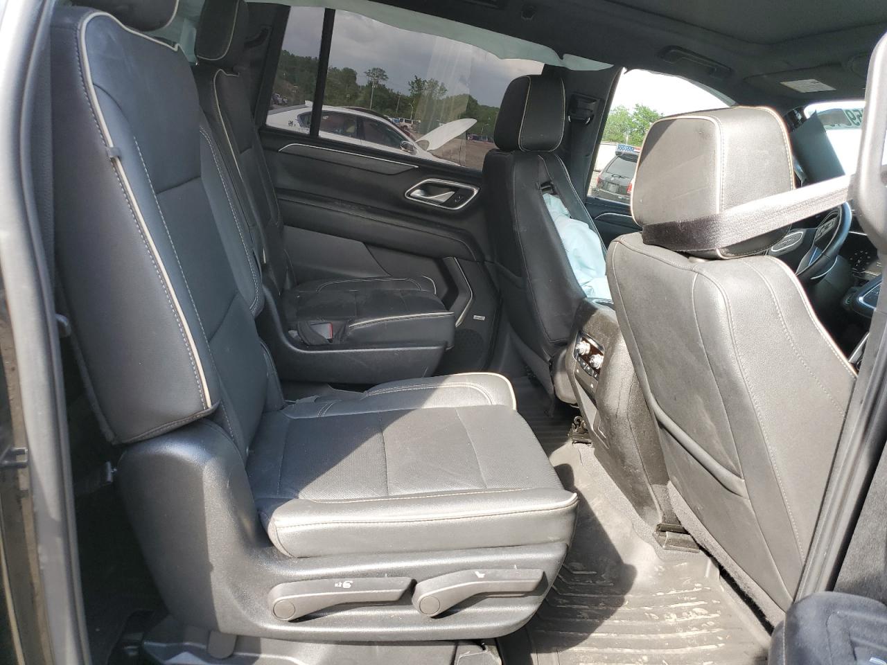 2022 GMC Yukon Xl K1500 Slt VIN: 1GKS2GKD4NR278466 Lot: 55659345