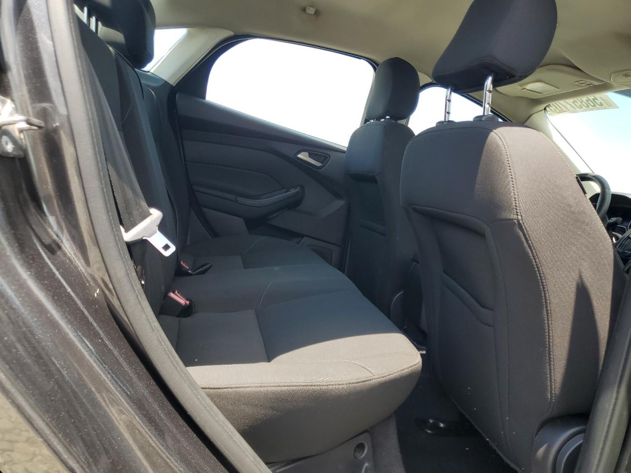 2016 Ford Focus Se VIN: 1FADP3F29GL233719 Lot: 56857705