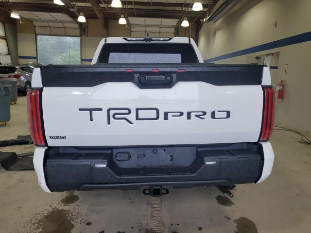  TOYOTA TUNDRA 2024 Biały