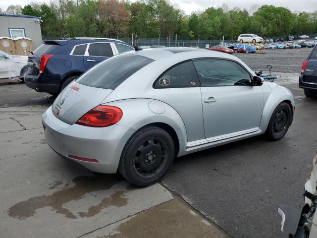Hatchbacks VOLKSWAGEN BEETLE 2012 Srebrny