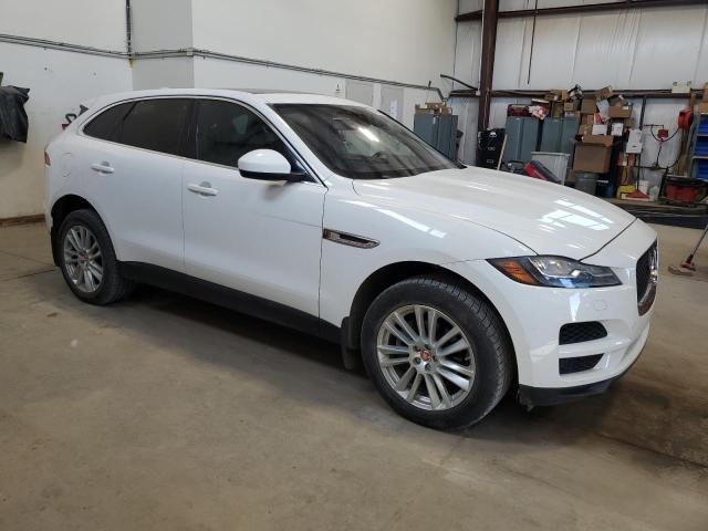 Паркетники JAGUAR F-PACE 2017 Белы