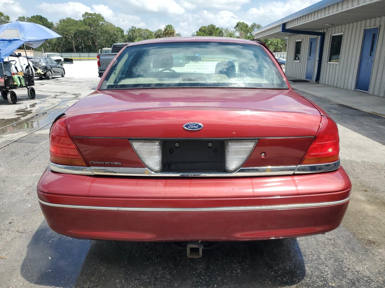2003 Ford Crown Victoria VIN: 2FAFP73W03X103560 Lot: 57647455