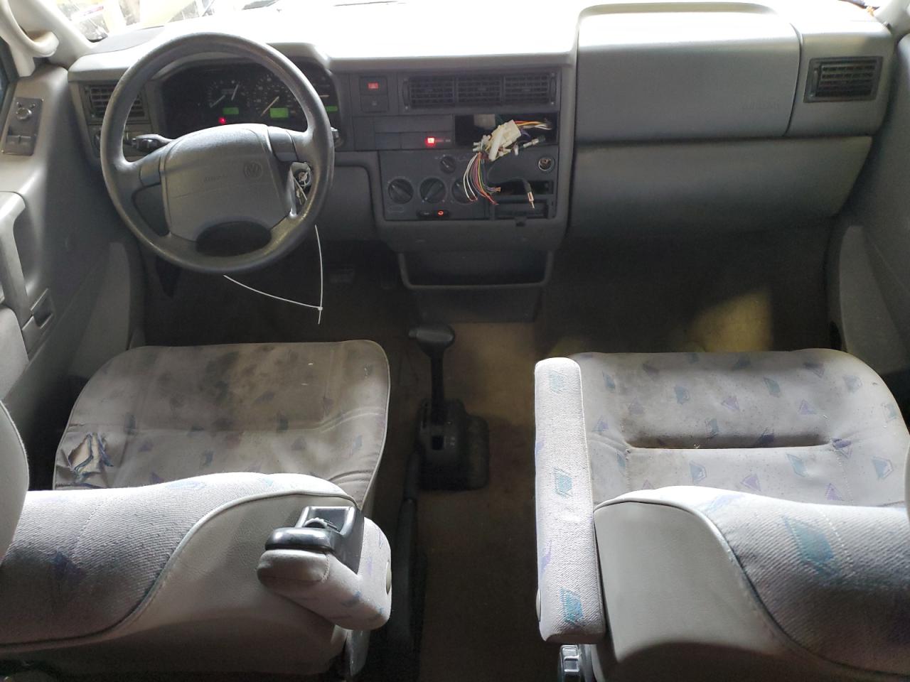 1997 Volkswagen Eurovan Camper VIN: WV2EH8704VH143871 Lot: 56790315
