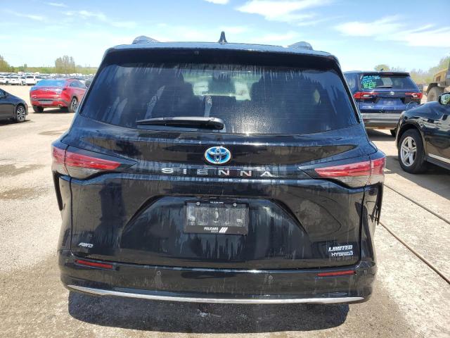 2024 TOYOTA SIENNA LE  