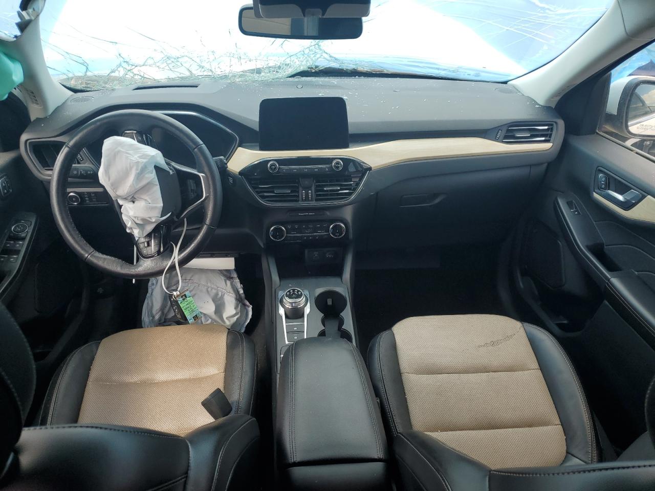 2022 Ford Escape Titanium VIN: 1FMCU9J91NUB58233 Lot: 65553414