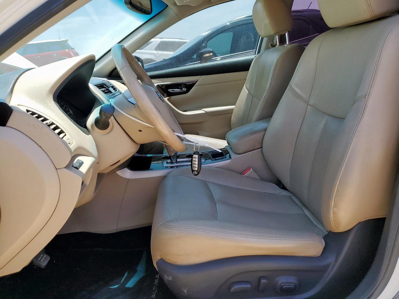 2015 Nissan Altima 2.5 VIN: 1N4AL3AP3FN868939 Lot: 54629615