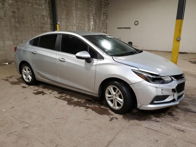  CHEVROLET CRUZE 2018 Srebrny