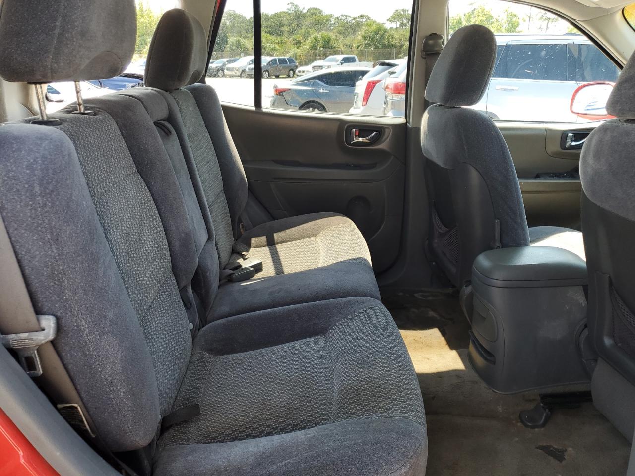 2004 Hyundai Santa Fe Gl VIN: KM8SB12B74U789958 Lot: 57208345
