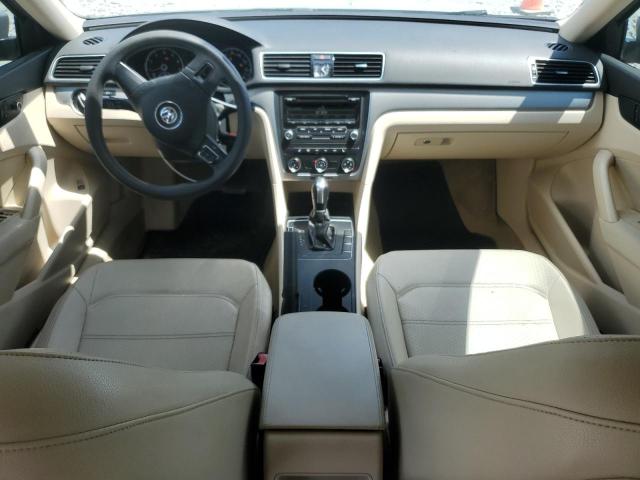  VOLKSWAGEN PASSAT 2013 Золотой