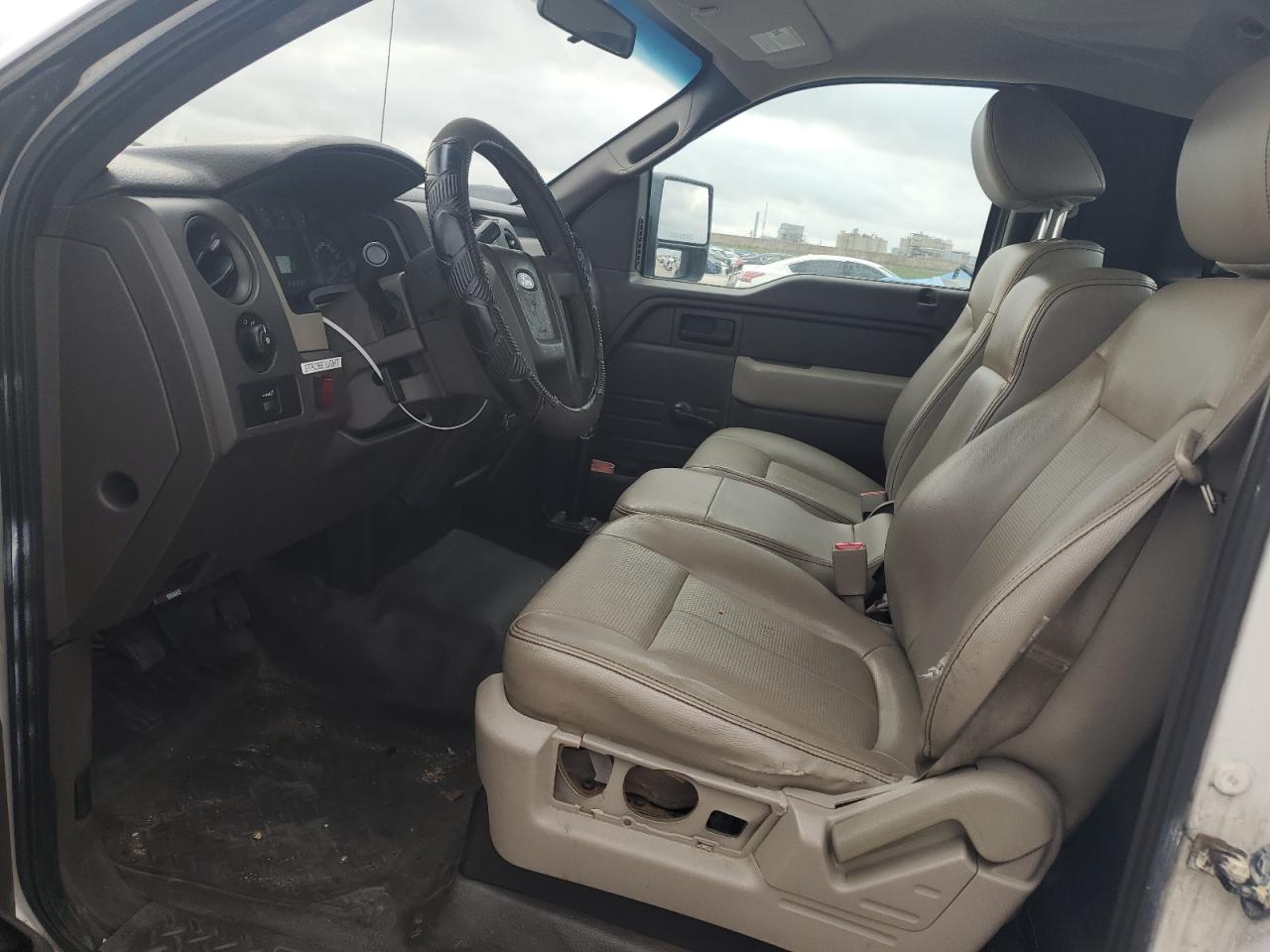 2010 Ford F150 VIN: 1FTMF1CW2AKC33101 Lot: 56354415