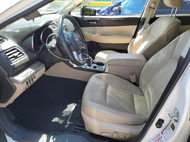  SUBARU OUTBACK 2017 Biały