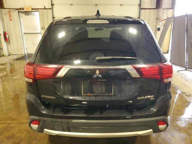  MITSUBISHI OUTLANDER 2017 Czarny