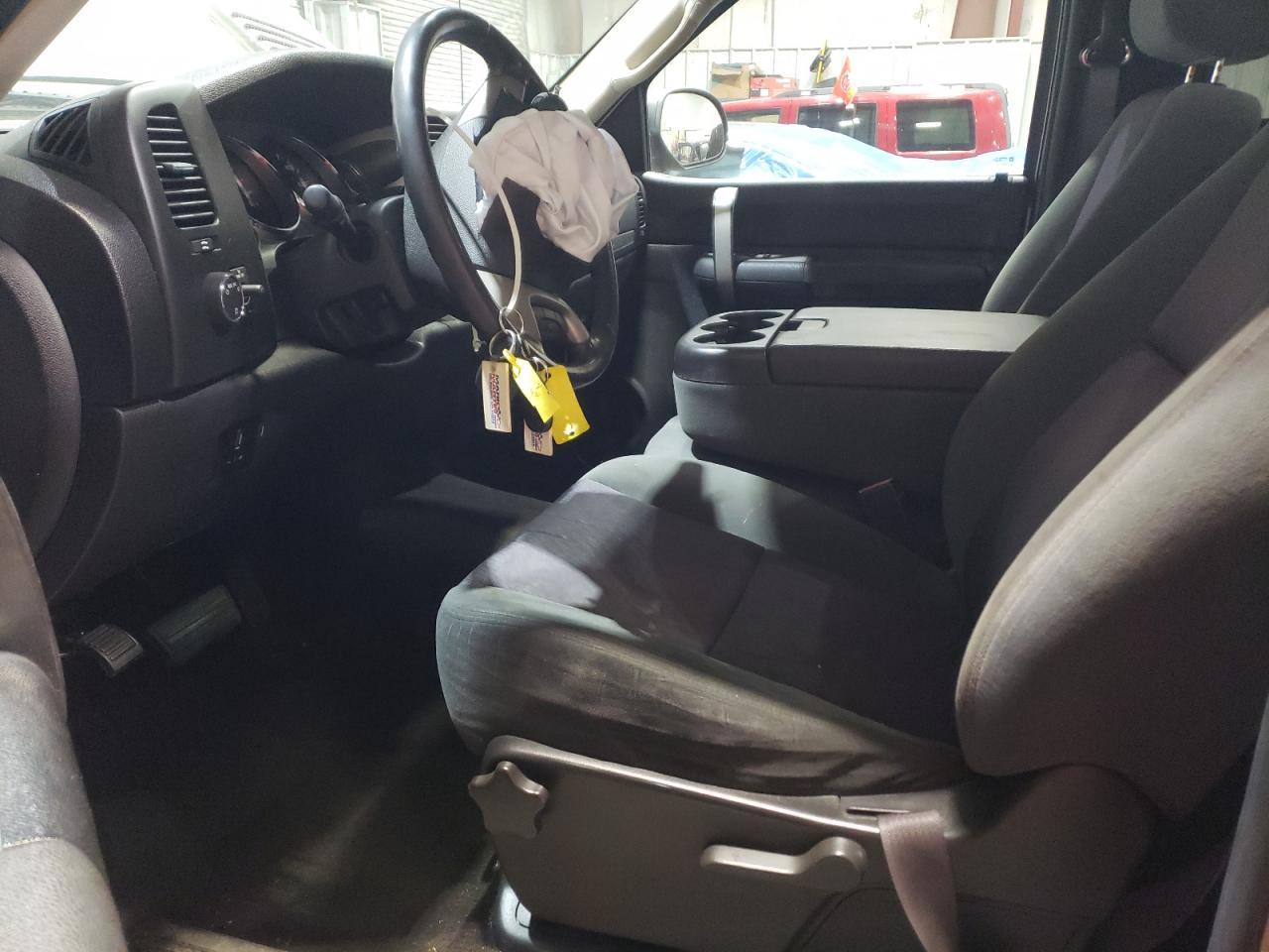 2009 Chevrolet Silverado - Image 7