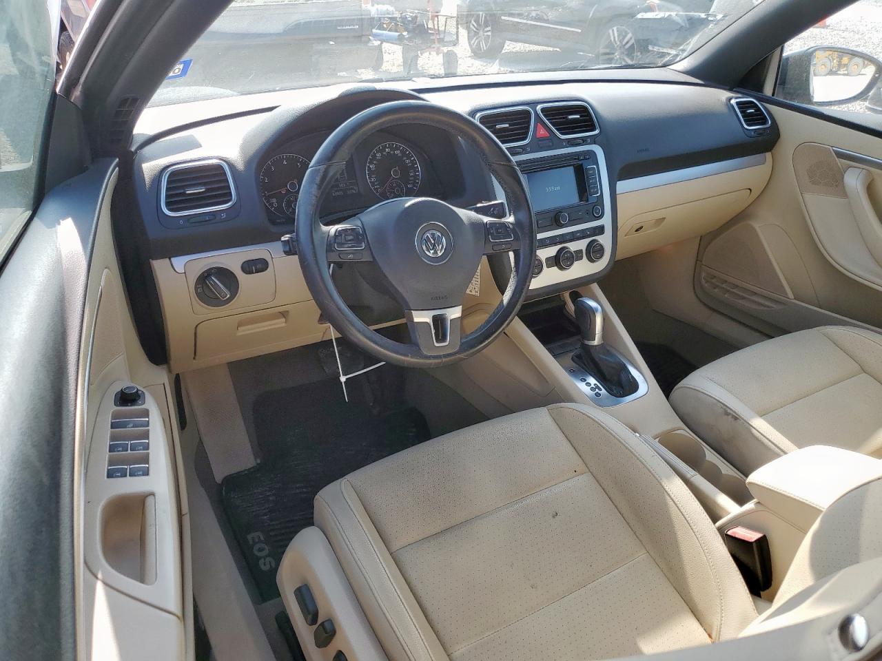2015 Volkswagen Eos Komfort VIN: WVWBW8AH7FV000311 Lot: 56960625