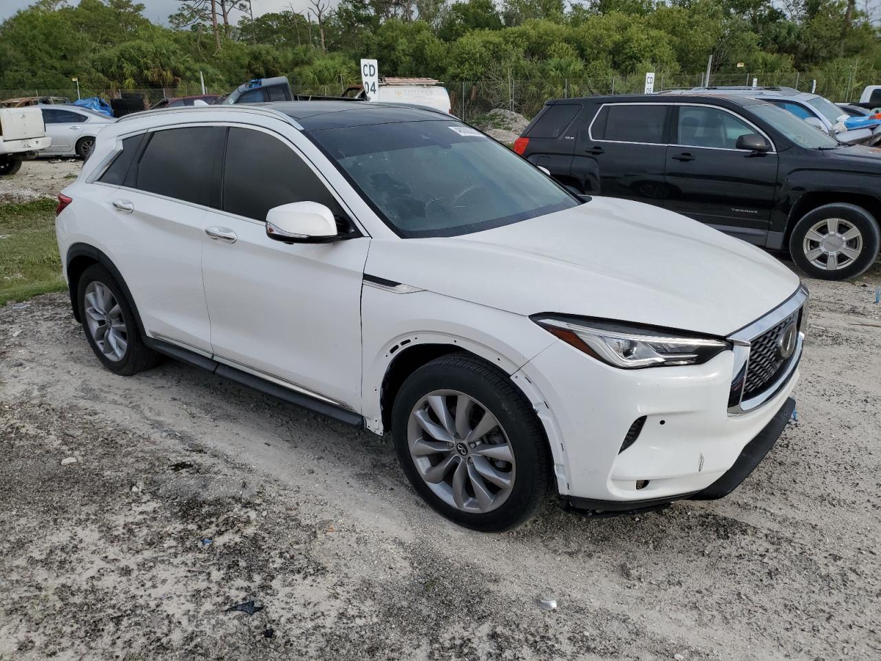 2019 Infiniti QX50 - Image 4