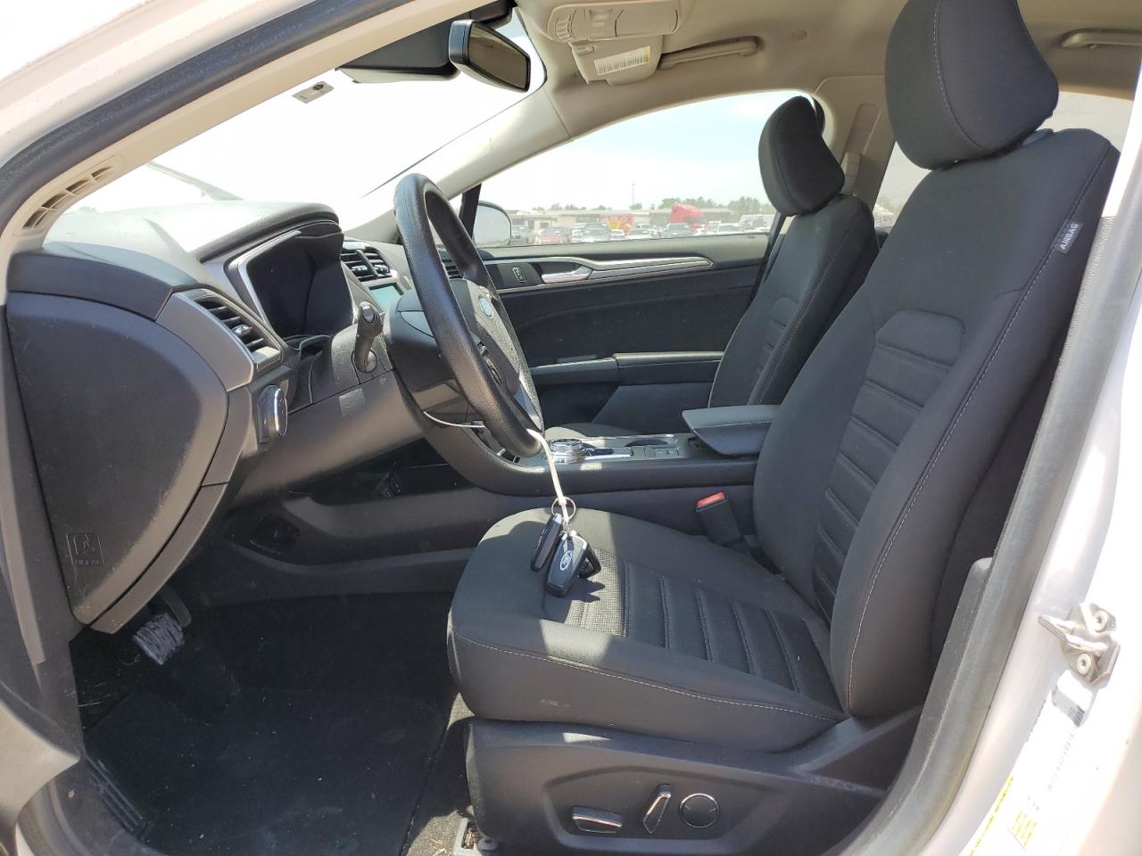 2020 Ford Fusion Se VIN: 3FA6P0LU1LR119089 Lot: 54028545