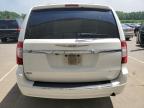 2016 Chrysler Town & Country Touring للبيع في Louisville، KY - Front End