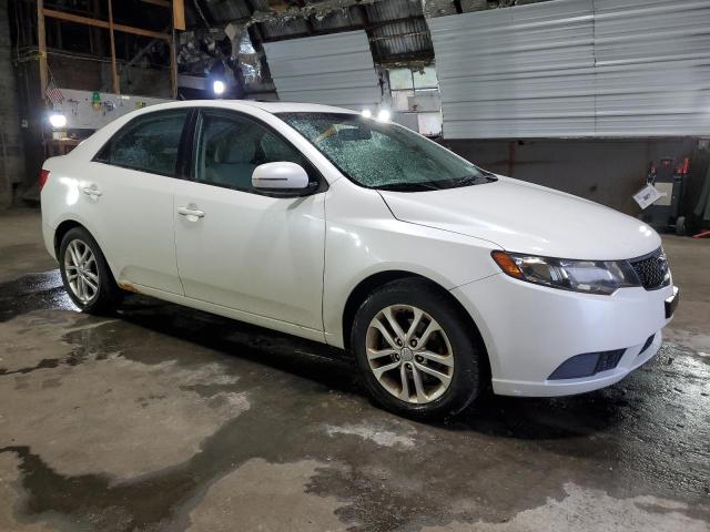 Sedans KIA FORTE 2012 Biały