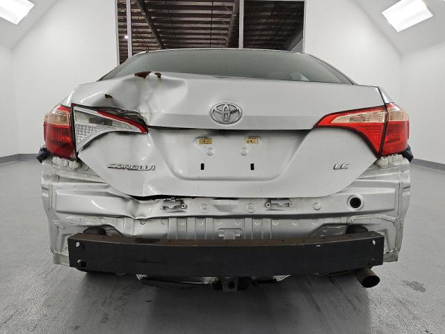  TOYOTA COROLLA 2017 Srebrny