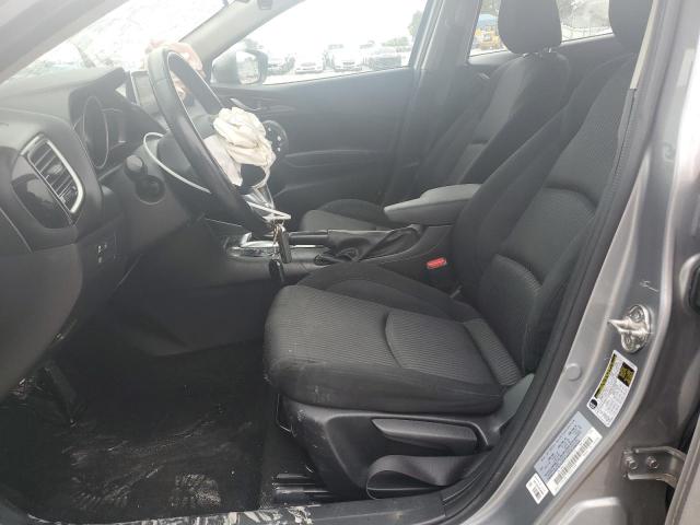 Седаны MAZDA 3 2016 Серебристый