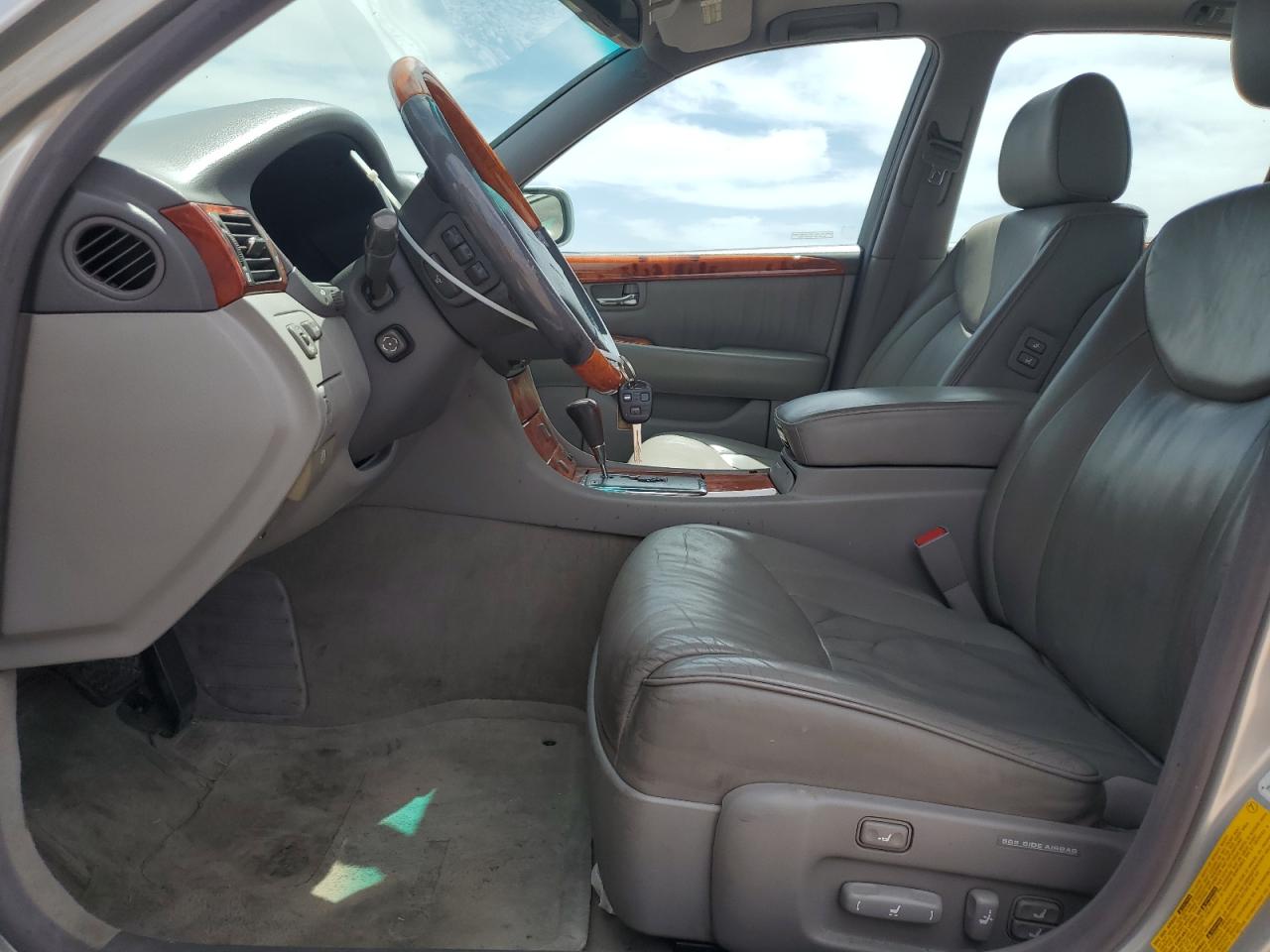 2001 Lexus Ls 430 VIN: JTHBN30F610008975 Lot: 57186565