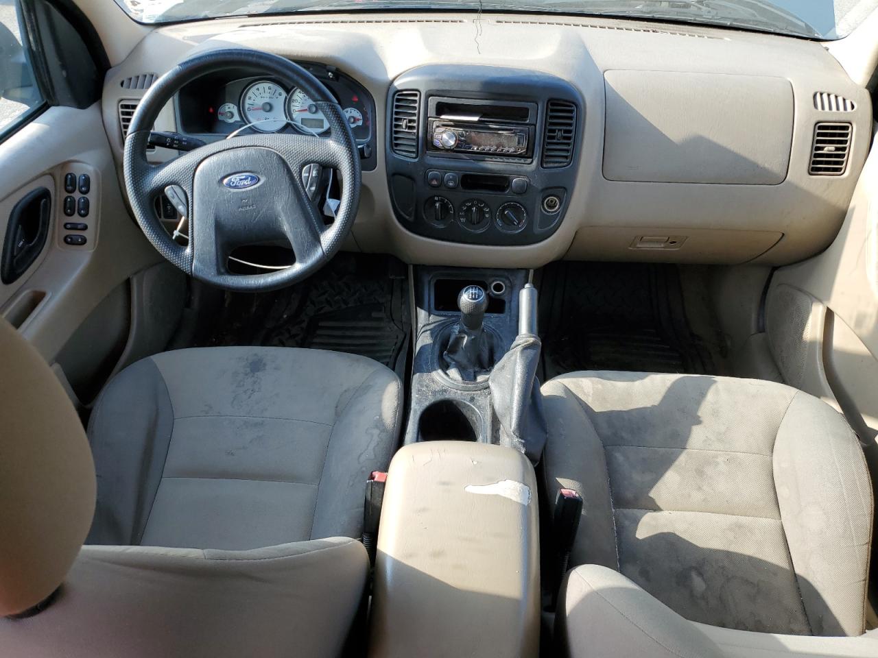 2005 Ford Escape Xls VIN: 1FMYU02Z05KE00392 Lot: 57032745