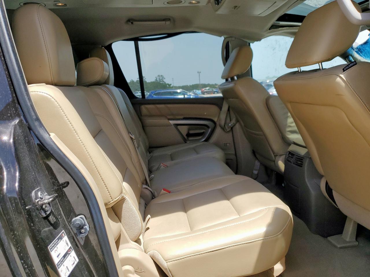 2015 Nissan Armada Sv VIN: 5N1BA0ND4FN611982 Lot: 56962515
