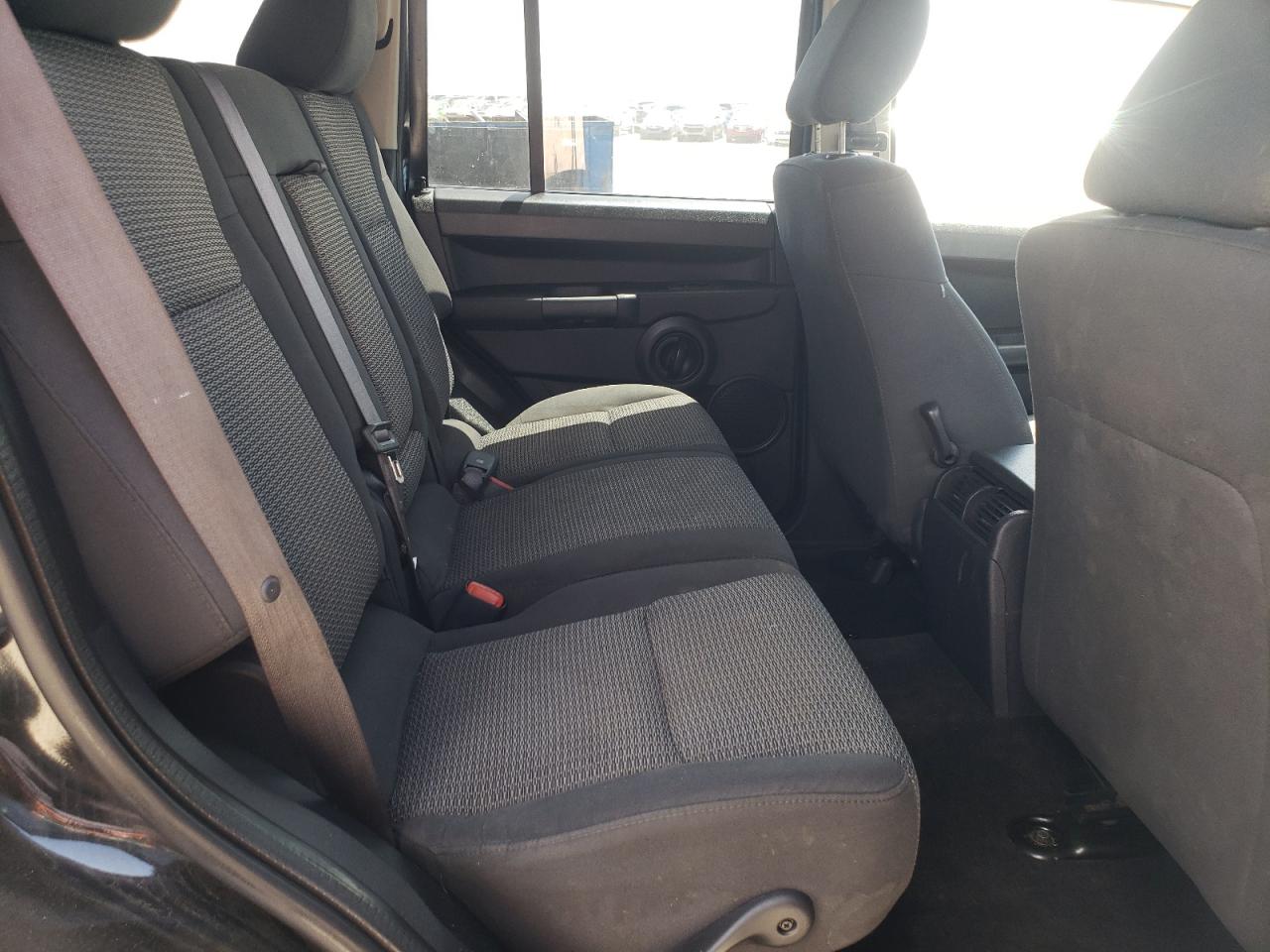 2008 Jeep Commander Sport VIN: 1J8HG48K38C180234 Lot: 55959325