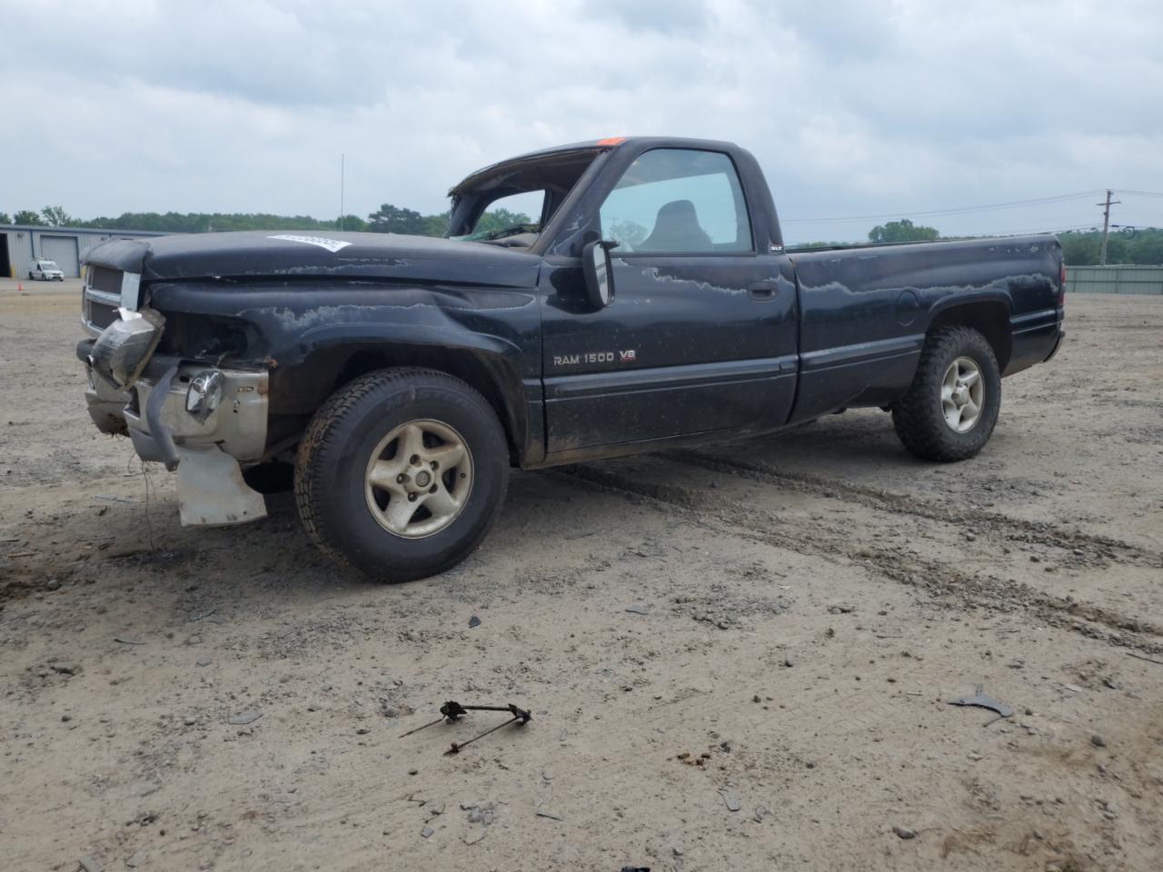 1998 Dodge Ram 1500 იყიდება Conway-ში, AR - Front End