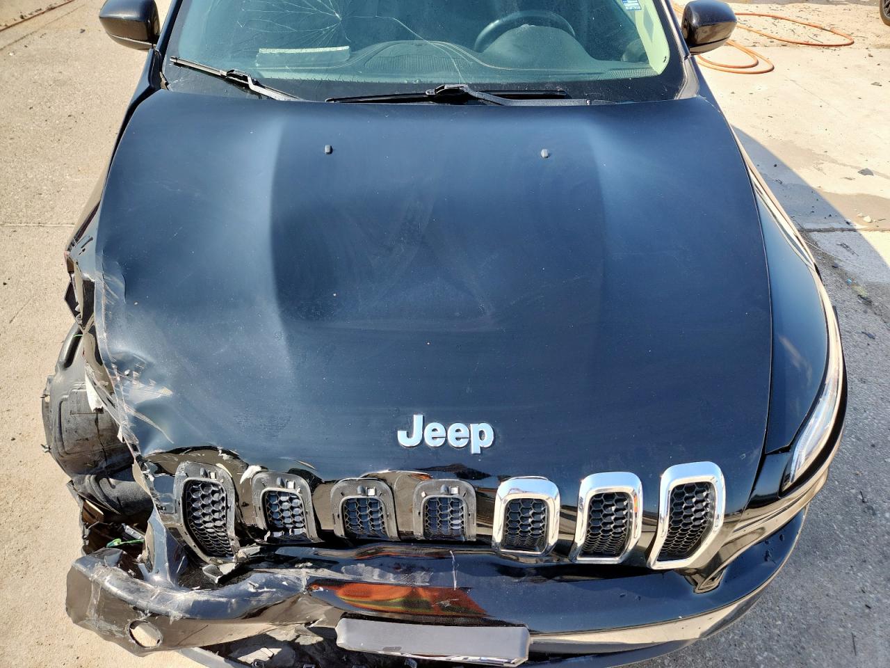 2017 Jeep Cherokee Latitude VIN: 1C4PJLCB4HD232163 Lot: 58853485
